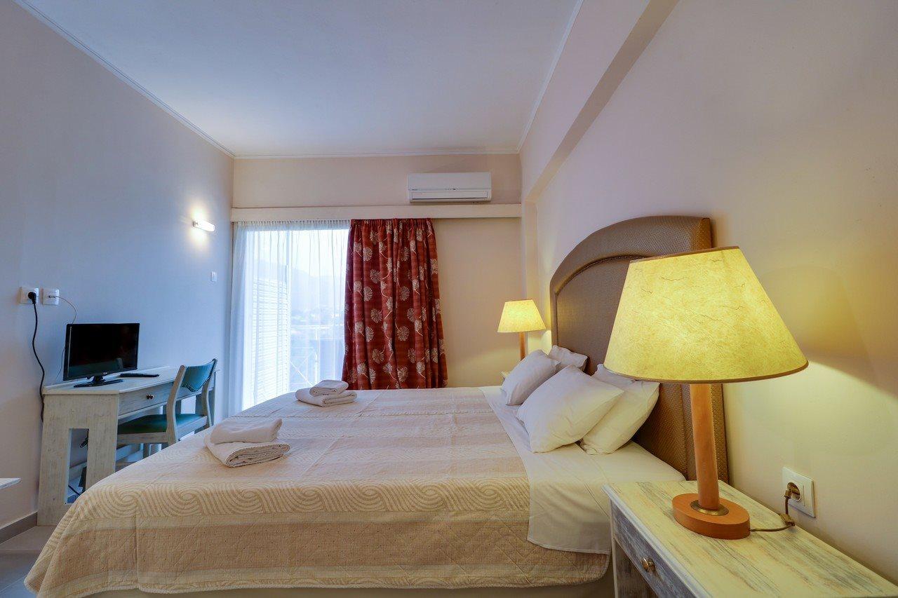Calamos Beach Family Club Hotel Каламос Екстериор снимка